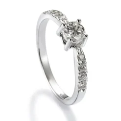 Anillo-compromiso-solitario-oro-blanco-diamantes | Chocrón Joyeros