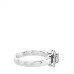 Anillo-compromiso-solitario-oro-blanco-diamantes | Chocrón Joyeros