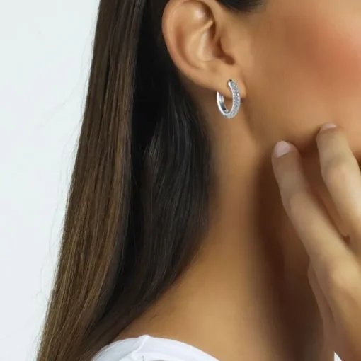 Aros de oro blanco con pavé de diamantes