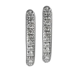 Aros finos ovales de oro blanco con diamantes