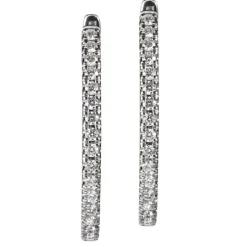 Aros ovales de oro blanco con diamantes