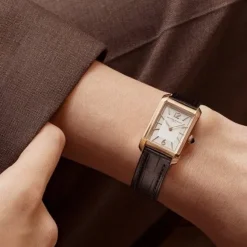Baume et Mercier Hampton esfera blanca cuadrada 35mm
