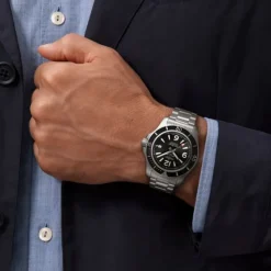 Breitling Superocean Automatic negro 44mm