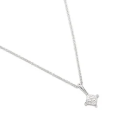 Colgante de oro blanco con diamante talla princesa en rombo