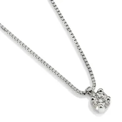 Colgante de oro blanco con diamante en 4 garras