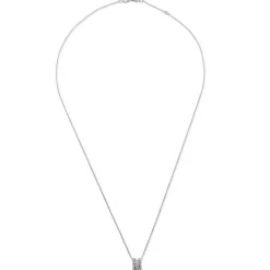 Colgante letra "M" de oro blanco con diamantes