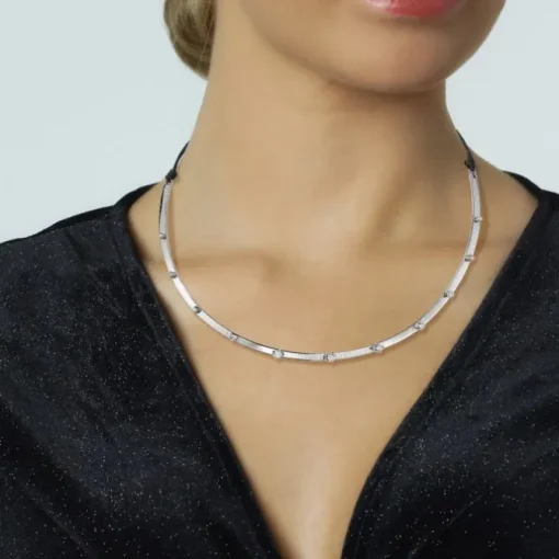 Collar cordón oro blanco con diamantes en rombo