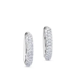Criollas pequeñas ovales de oro blanco con pavé de diamantes