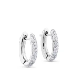 Criollas pequeñas ovales de oro blanco con pavé de diamantes