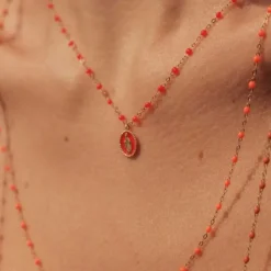 gigiClozeau charm virgen oro amarillo naranja