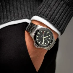 Hamilton Khaki Navy Scuba esfera negra 43mm