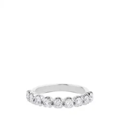 Media alianza de oro blanco con diamantes en garra