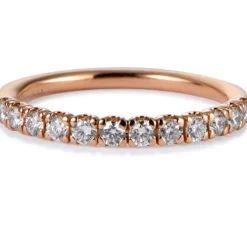 Media alianza de oro rosa con diamantes talla brillante