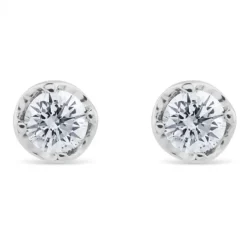 Pendientes de diamantes en oro blanco con 4 garras de 0,66 quilates