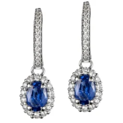 Pendientes de oro blanco con aro de diamantes y zafiros talla oval