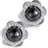 Pendientes de oro blanco con diamantes negros y orla de brillantes