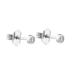 Pendientes de oro blanco con diamantes en chatón de 0,20 quilates