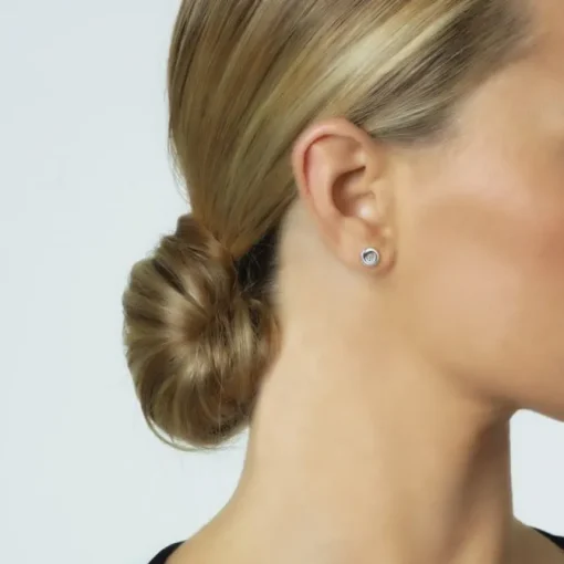 Pendientes de oro blanco con diamantes en chatón 0.10 quilates
