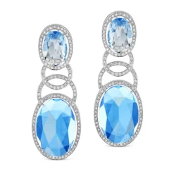 Pendientes largos de oro blanco con circulos de diamantes y cuarzo azul