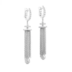 Pendientes largos de oro blanco con cadenas y pavé de diamantes