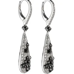 Pendientes largos de oro blanco con diamantes blancos y negros