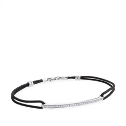 Pulsera de oro blanco y cordón negro con hilera de diamantes
