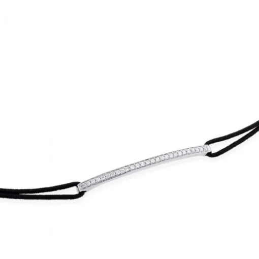 Pulsera de oro blanco y cordón negro con hilera de diamantes