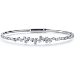 Pulsera rígida "Shiny Drops" de oro blanco con diamantes en chatón y diamantes en 4 garras