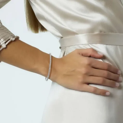 Pulsera Riviere oro blanco con brillantes en garra