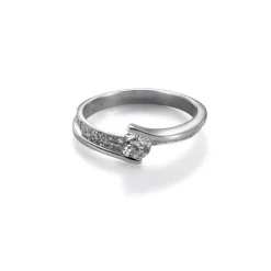 Solitario de oro blanco con diamantes y pavé en montura