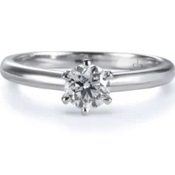Solitario "Sabrina" de oro blanco con diamante talla brillante 0.54 quilates