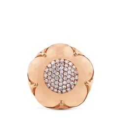 Sortija Bon ton de oro rosa con cuarzo lechoso y pavé de diamantes