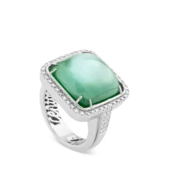 Sortija cuadrada de oro blanco con doblete de cuarzo verde y nacar y pavé de diamantes
