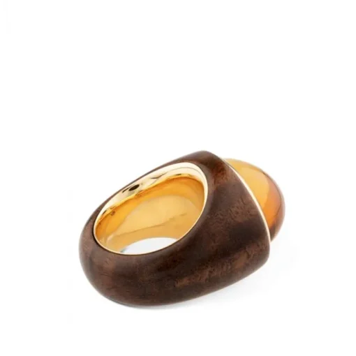 Sortija de madera marrón y oro amarillo con citrino