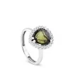 Sortija de oro blanco con cuarzo verde talla pera y brillantes