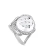 Sortija de oro blanco con cuarzo blanco y pavé de diamantes