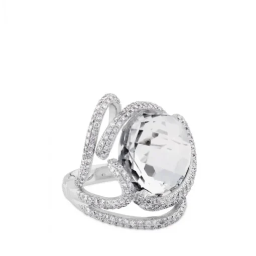 Sortija de oro blanco con cuarzo blanco y pavé de diamantes