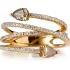 Sortija de oro rosa con diamantes y dos diamantes brown talla pera