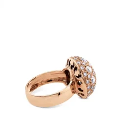 Sortija de oro rosa con semicírculo grande de diamantes