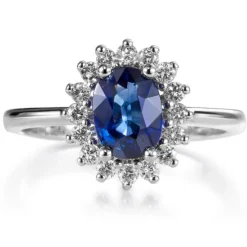Sortija "Royal Trilogy" de oro blanco zafiro y orla de diamantes
