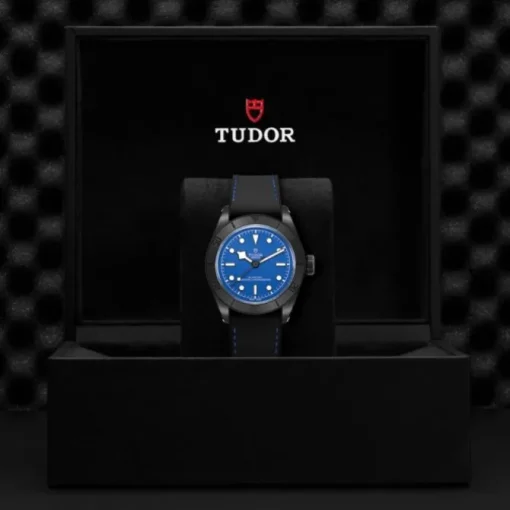 Tudor Black Bay Ceramic esfera azul 41mm